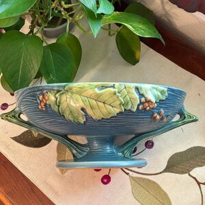Roseville Bushberry Blue Ceramic Fruit Bowl/ Compote 1-10-FB